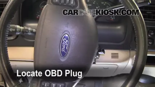 2005 Ford Excursion Limited 6.8L V10 Compruebe la luz del motor Diagnosticar